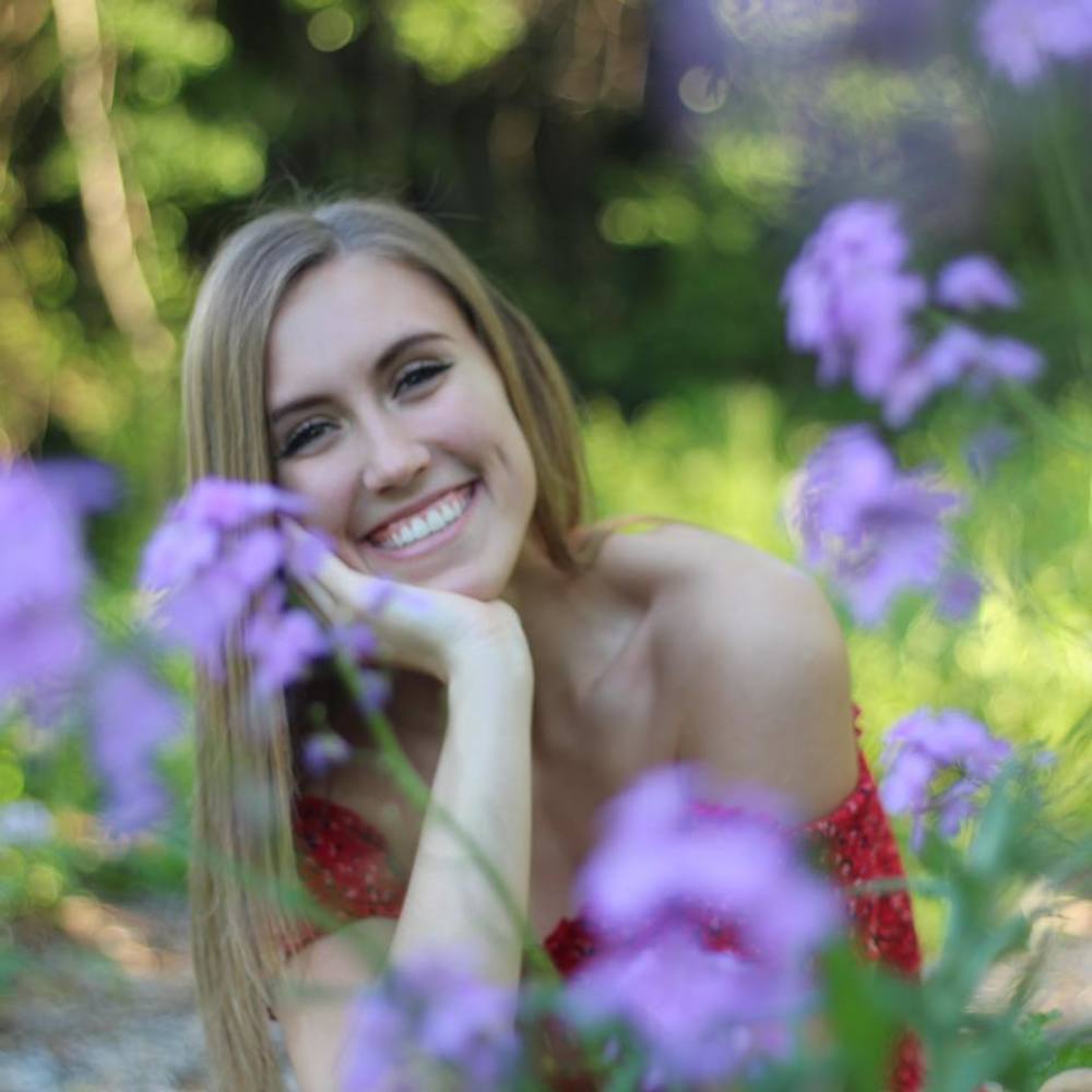 Meet your Posher, Kayla